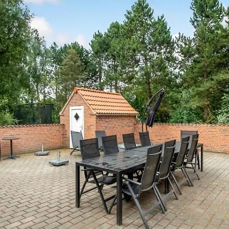 Pool Activity House For 16 People * Boto By