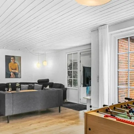Pool Activity House For 16 People Holiday home