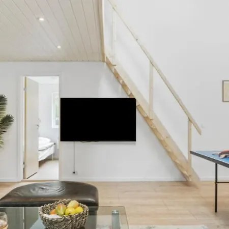 Pool Activity House For 16 People Boto By